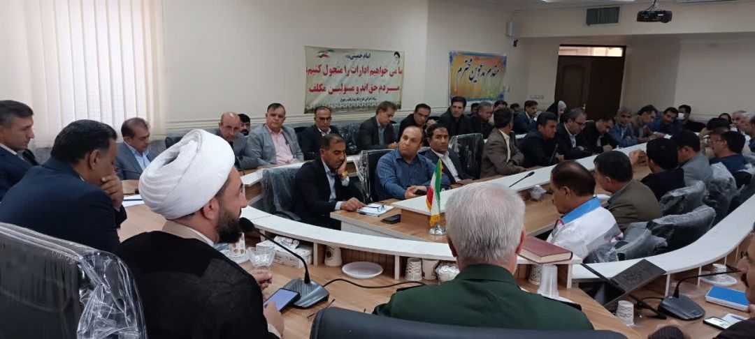 برخی مدیران حتی محل نماز جمعه را نمی‌شناسند