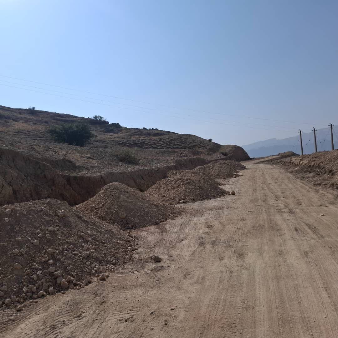 آغاز پروژه عمرانی؛ خاکریزی ۶مسیر ارتباطی در لنده