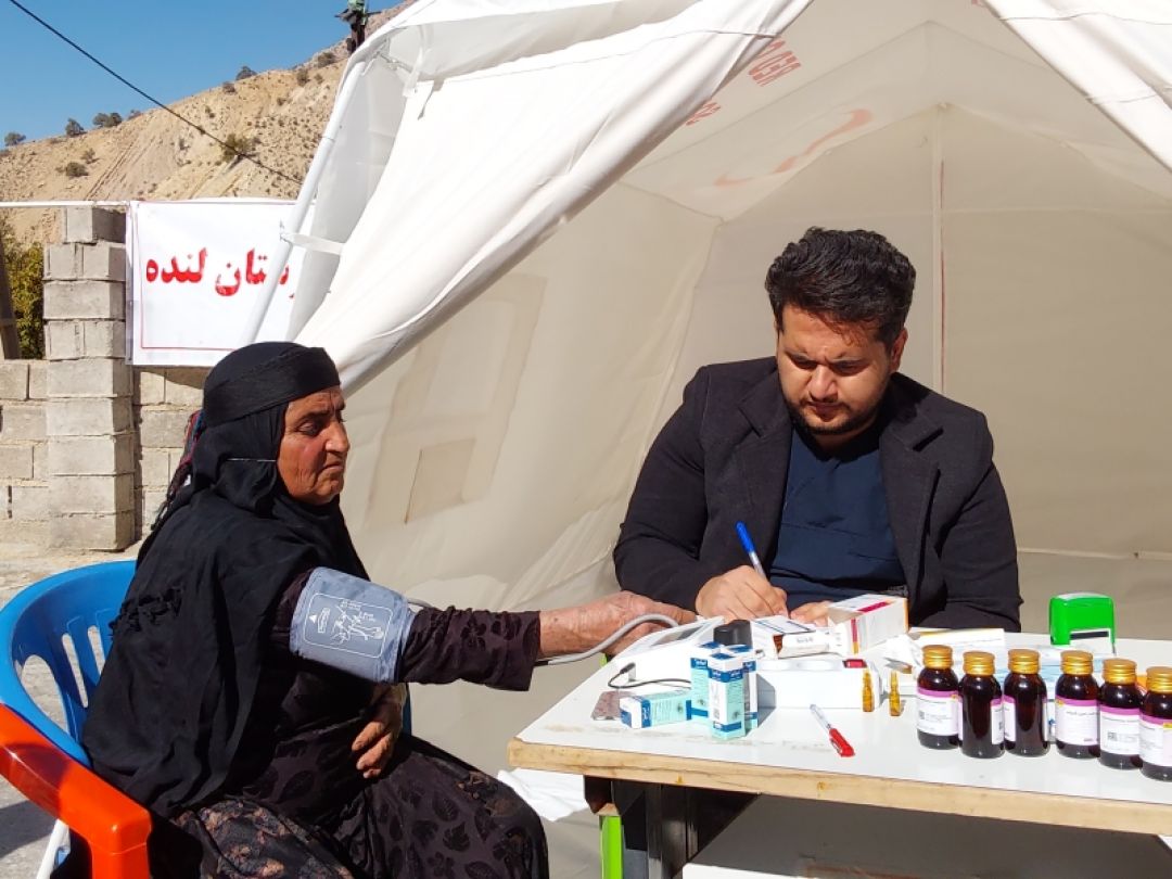 دستان مهربان هلال در آب‌زالوی موگرمون