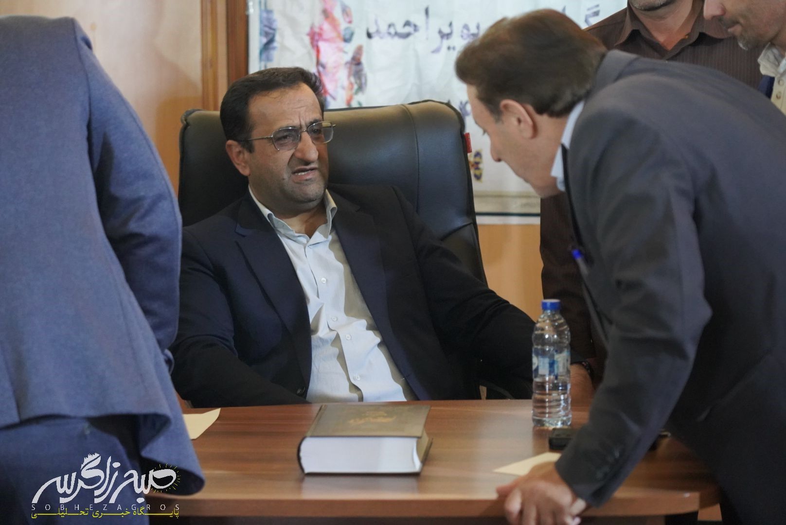 شکوه نماز جمعه در سایه‌سار دنا