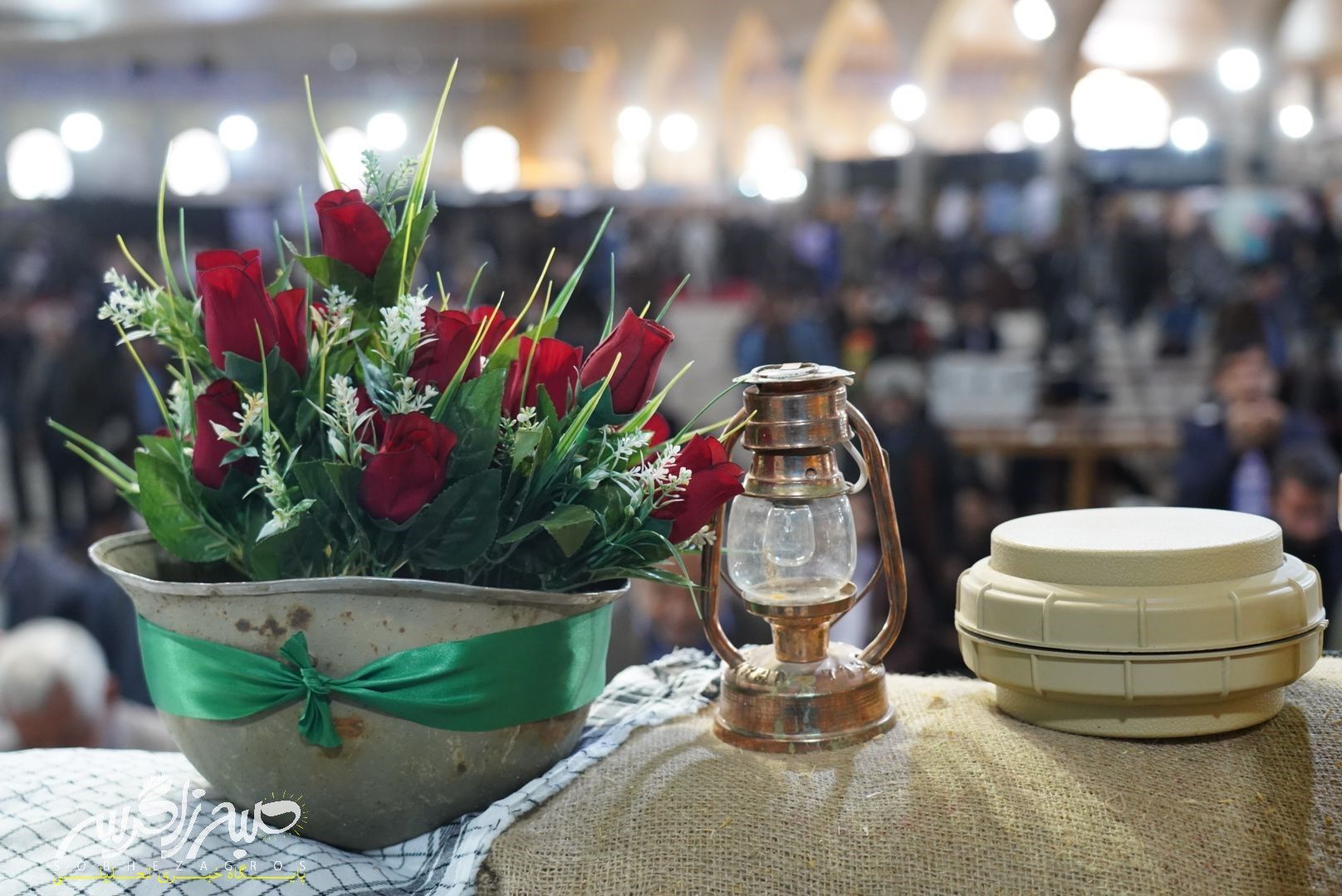 شکوه نماز جمعه در سایه‌سار دنا