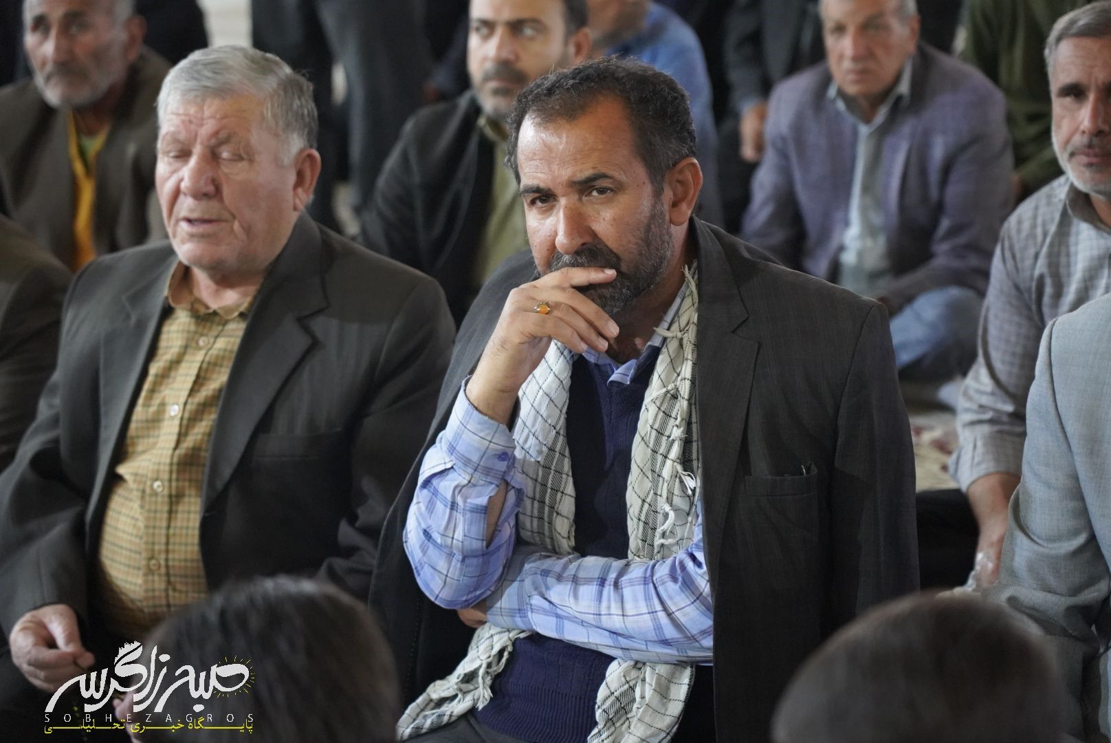 شکوه نماز جمعه در سایه‌سار دنا