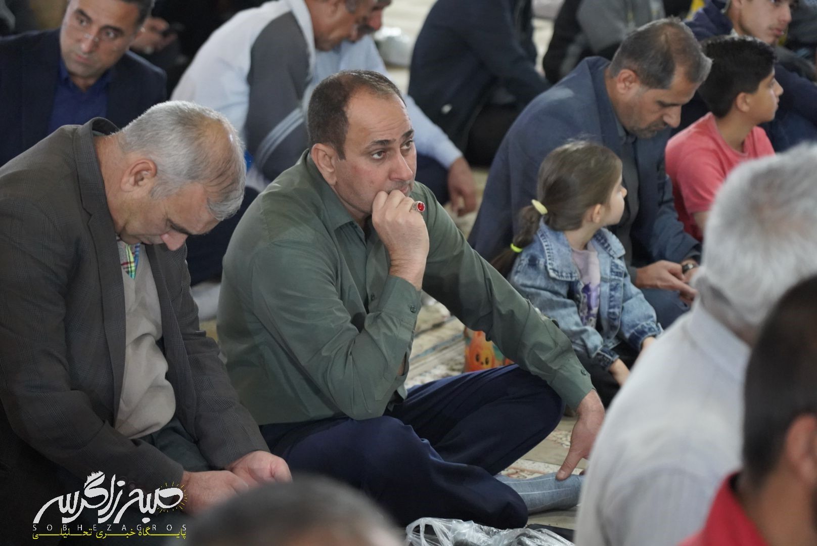 شکوه نماز جمعه در سایه‌سار دنا