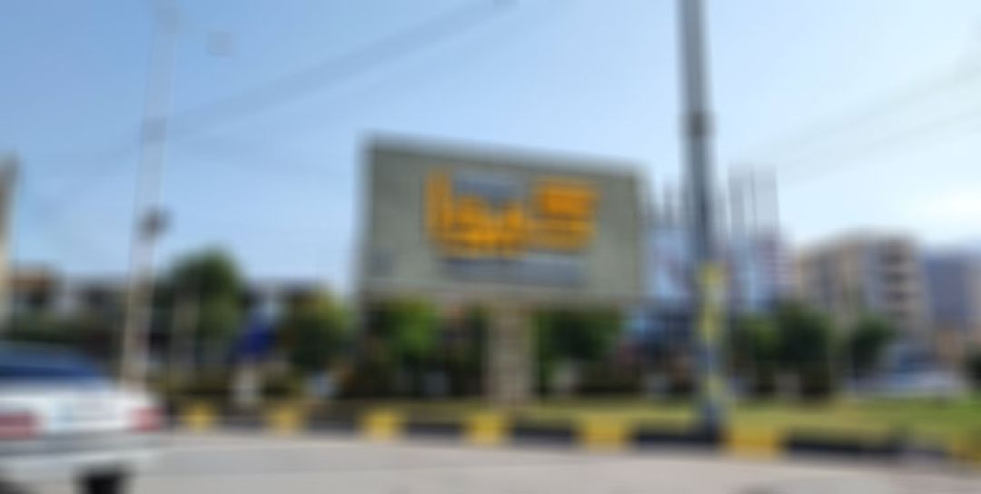 هجوم آگهی‌های رُژگونه و انتخاباتی به بیلبوردهای شهری