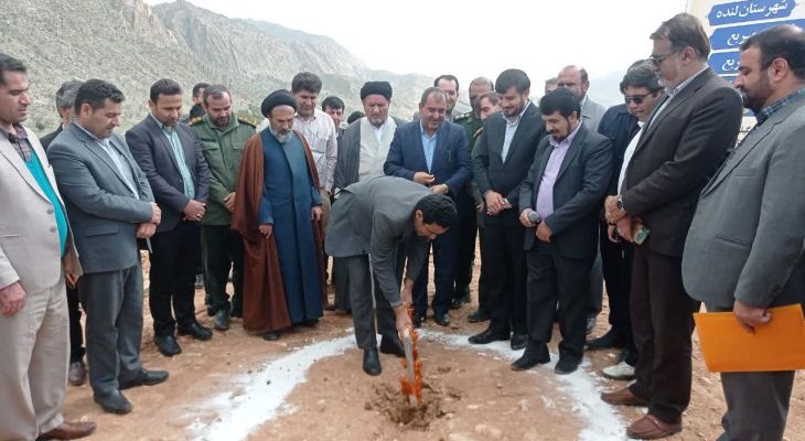 هنرمندان لنده‌ای همچنان چشم‌انتظار تکمیل فرهنگسرا