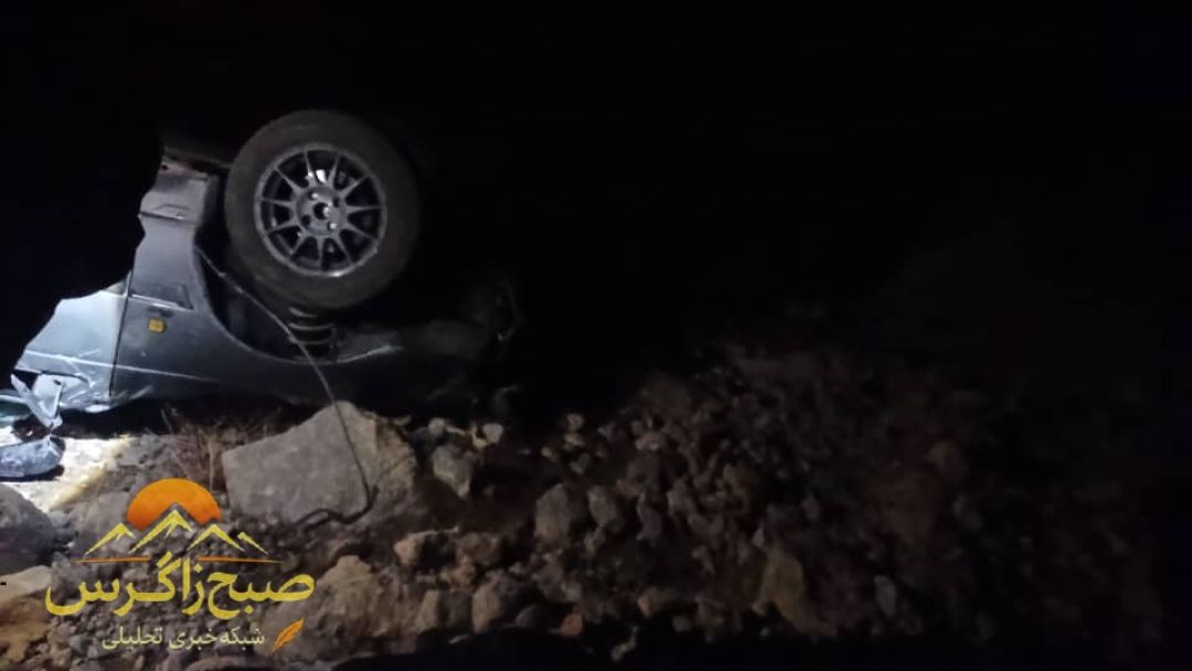 واژگونی خودرو در ورودی روستای بیاره سی‌سخت