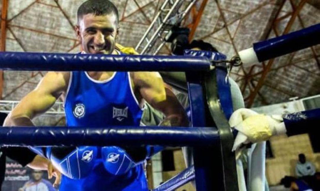 بوکسور دنانشین مدال طلای کشوری را کسب کرد