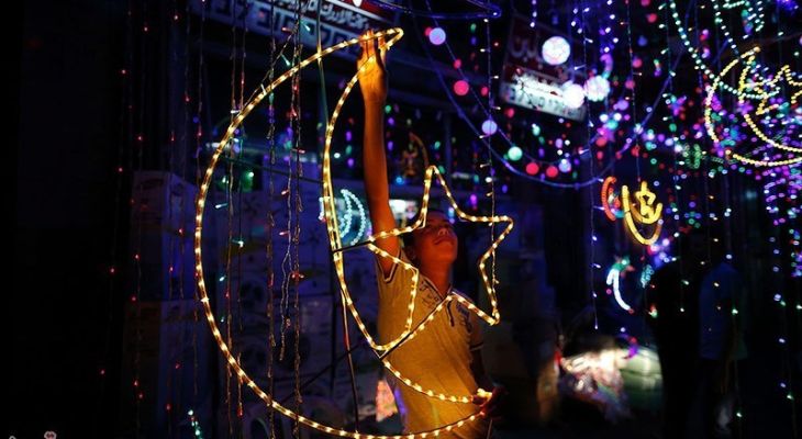 یکشنبه ۱۲ اسفند اول ماه رمضان است