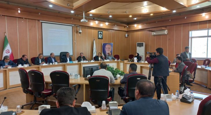 پهن کردن فرش قرمز برای سرمایه‌گذاران