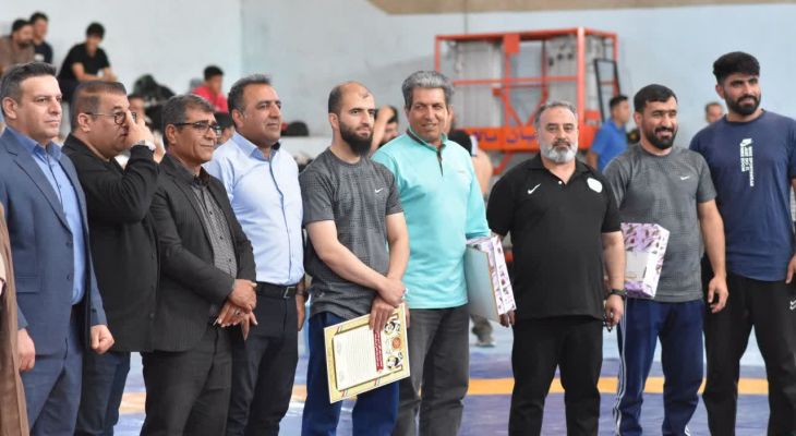 دهدشت قهرمان کشتی فرنگی نونهالان کهگیلویه‌وبویراحمد شد