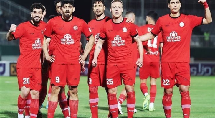 تراکتور ردای قهرمانی را در اهواز پرو کرد