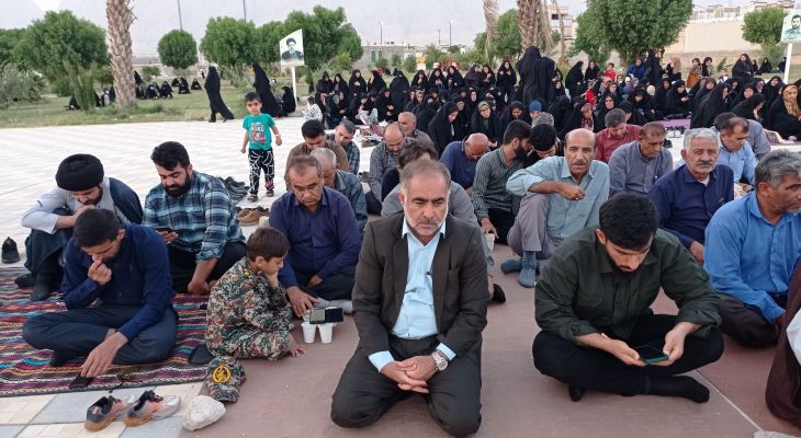 دعای روحبخش عرفه در جوار گلزار شهدای گمنام