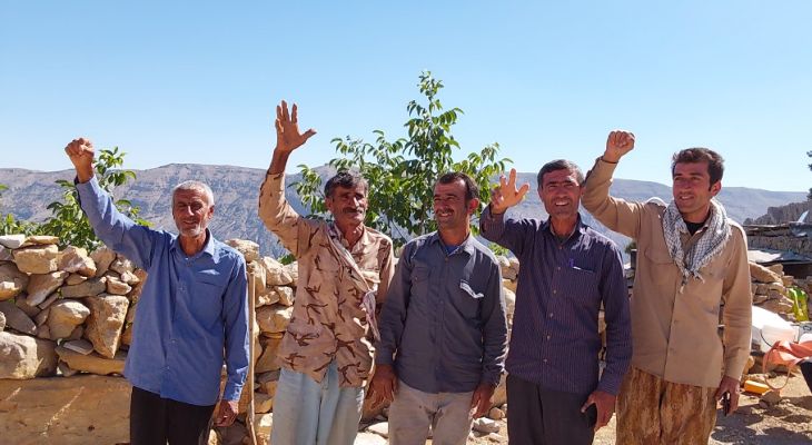 رجزخوانی عشایر لنده برای مقابله با اسرائیل