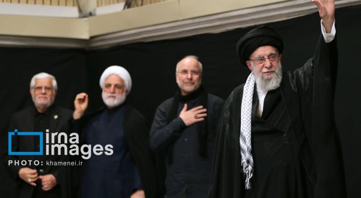 عزاداری شب عاشورای حسینی(ع) با حضور رهبر انقلاب