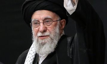 عزاداری شب عاشورای حسینی(ع) با حضور رهبر انقلاب