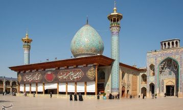 غبارروبی و زیارت مضجع شریف حضرت شاهچراغ(ع)
