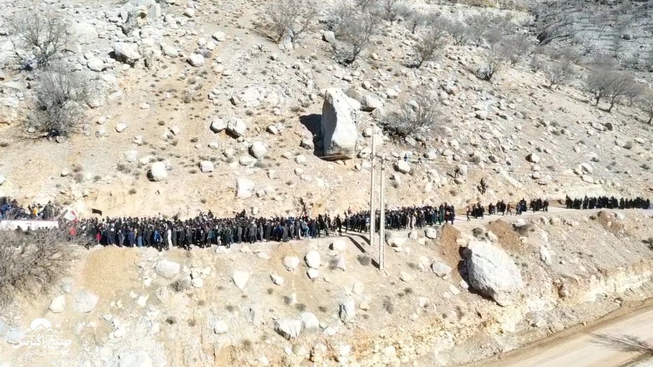 غوغای مردم لوداب در بدرقه پیکر شهید مجیدی‌مهر