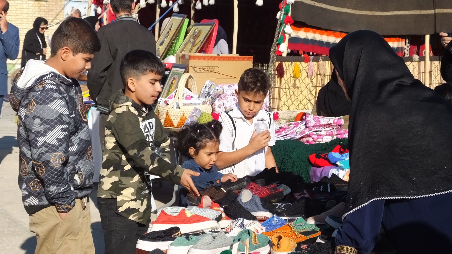 گچساران میزبان آیین «دست‌های سازنده»