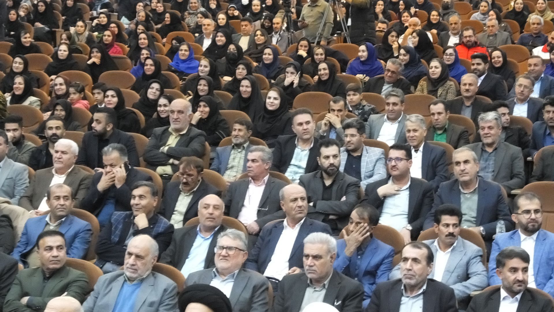 گچساران میزبان آیین «دست‌های سازنده»