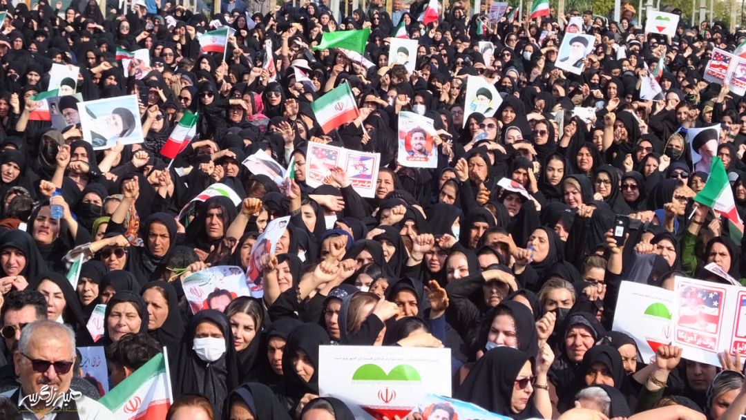 تصاویری متفاوت از تشییع «شهدای امنیت» در گچساران