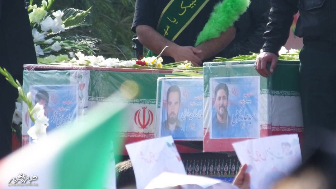 تصاویری متفاوت از تشییع «شهدای امنیت» در گچساران