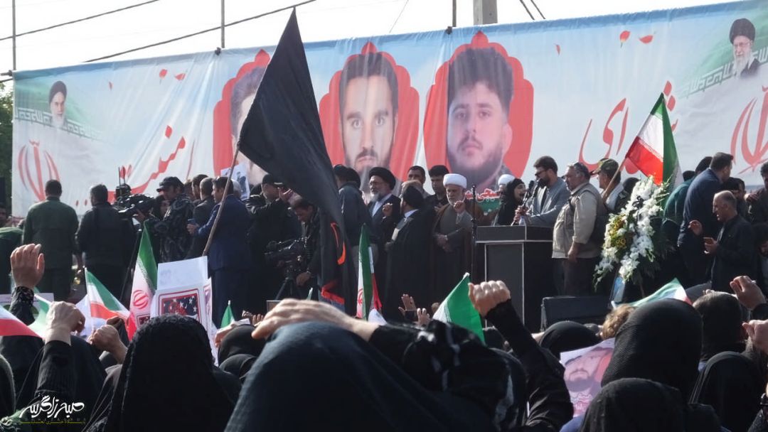 تصاویری متفاوت از تشییع «شهدای امنیت» در گچساران