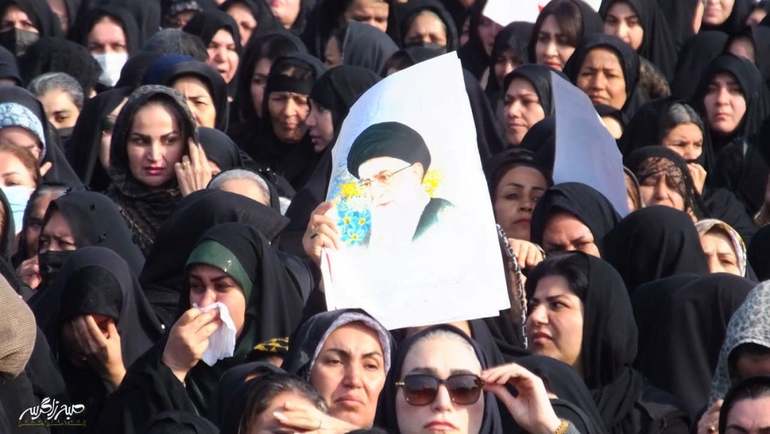 تصاویری متفاوت از تشییع «شهدای امنیت» در گچساران