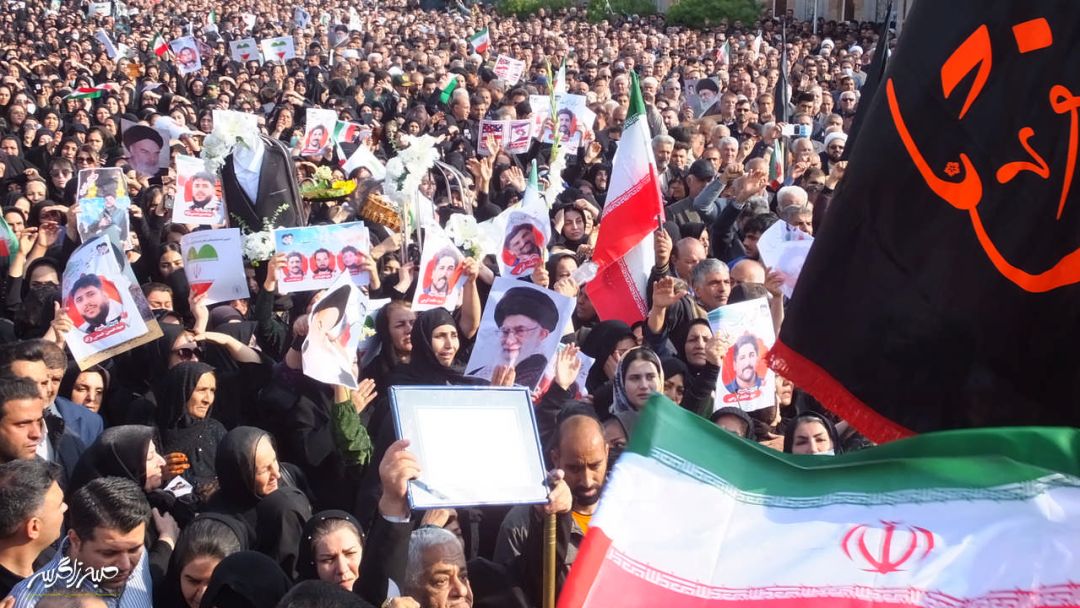 تصاویری متفاوت از تشییع «شهدای امنیت» در گچساران