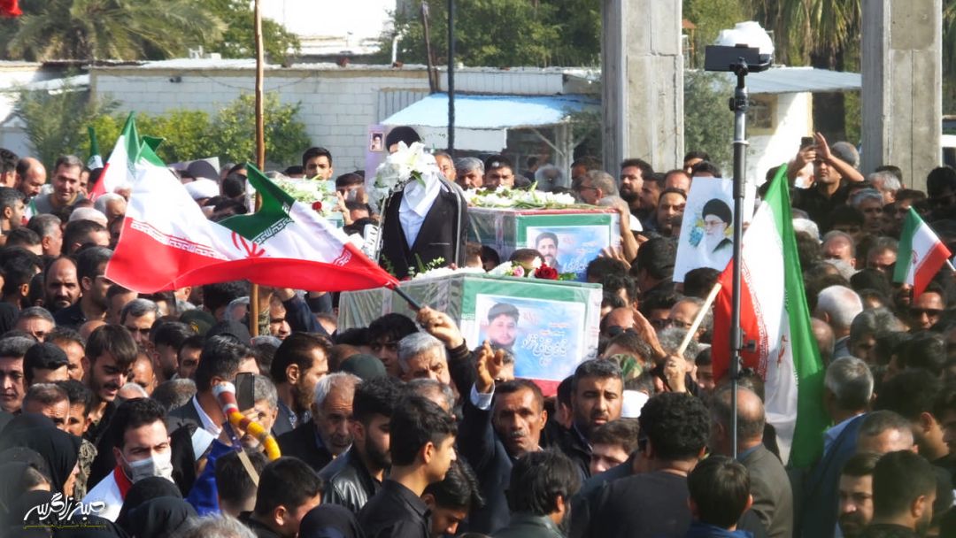 تصاویری متفاوت از تشییع «شهدای امنیت» در گچساران