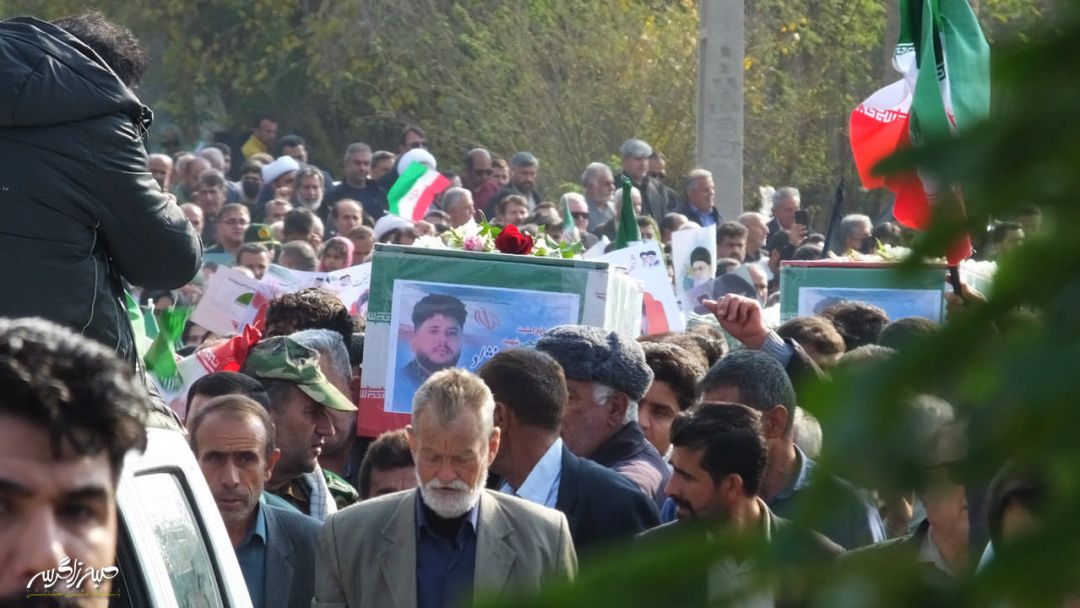 تصاویری متفاوت از تشییع «شهدای امنیت» در گچساران