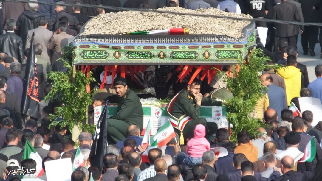 تصاویری متفاوت از تشییع «شهدای امنیت» در گچساران