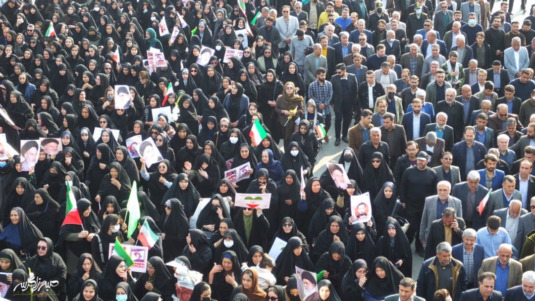 تصاویری متفاوت از تشییع «شهدای امنیت» در گچساران