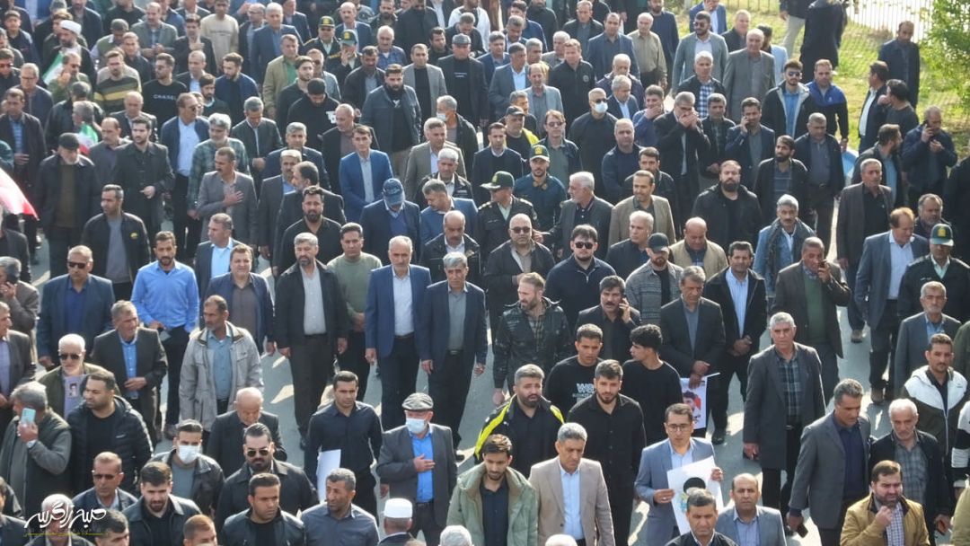 تصاویری متفاوت از تشییع «شهدای امنیت» در گچساران