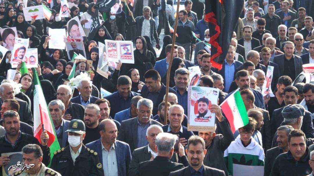 تصاویری متفاوت از تشییع «شهدای امنیت» در گچساران