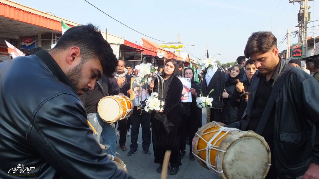 تصاویری متفاوت از تشییع «شهدای امنیت» در گچساران