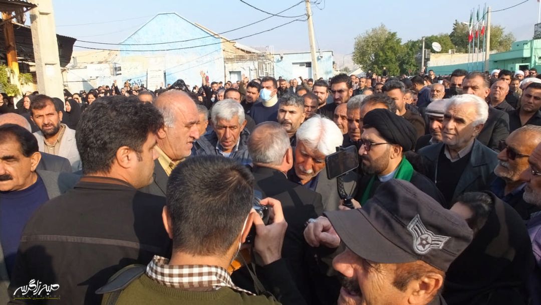 تصاویری متفاوت از تشییع «شهدای امنیت» در گچساران