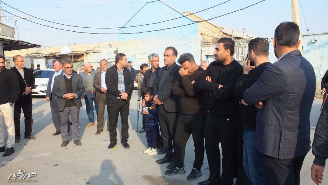 تصاویری متفاوت از تشییع «شهدای امنیت» در گچساران