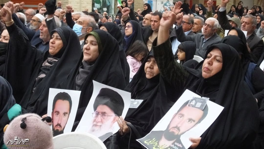 تجمع مردم گچساران در محکومیت تروریست‌ها+ تصاویر