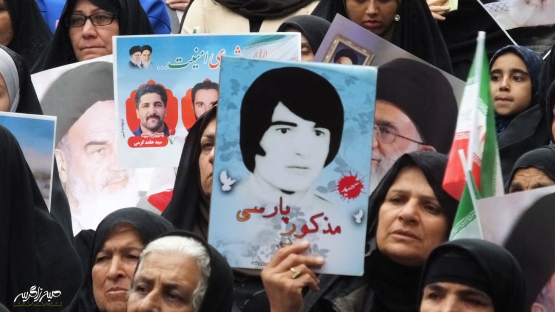 تجمع مردم گچساران در محکومیت تروریست‌ها+ تصاویر