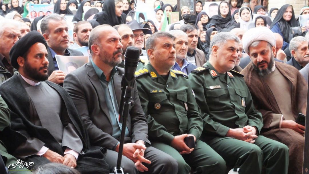 تجمع مردم گچساران در محکومیت تروریست‌ها+ تصاویر