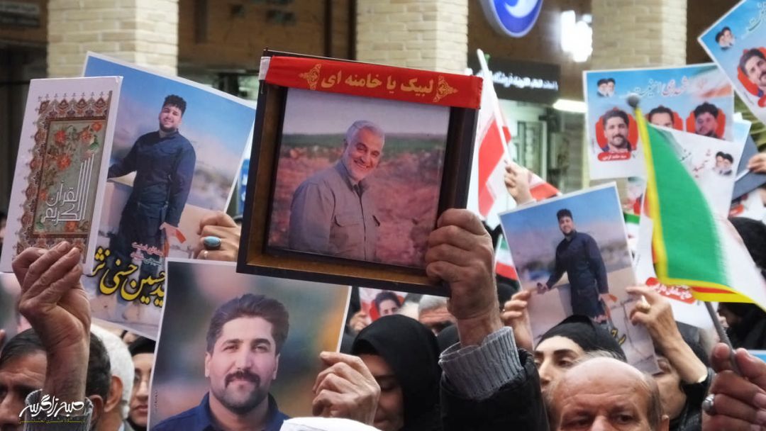 تجمع مردم گچساران در محکومیت تروریست‌ها+ تصاویر