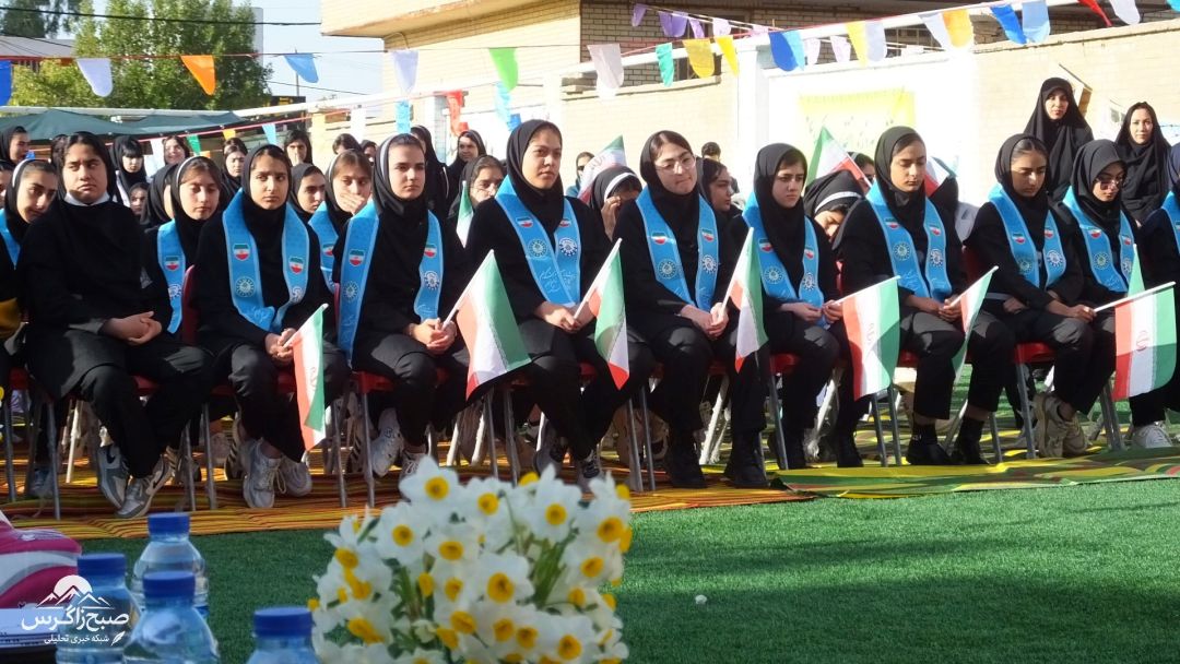 زنگ انقلاب در مدارس گچساران طنین‌انداز شد+تصاویر