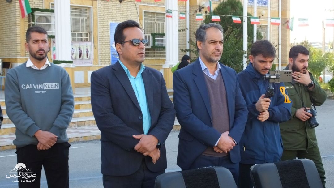 زنگ انقلاب در مدارس گچساران طنین‌انداز شد+تصاویر