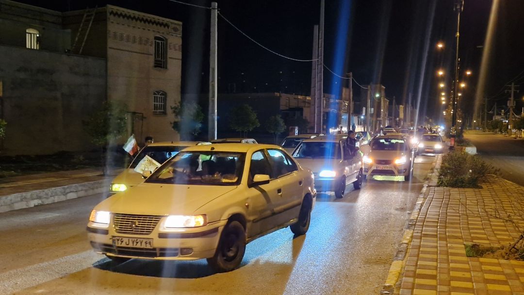 کاروان شادی خودرویی گل‌نرگس در باشت برگزار شد