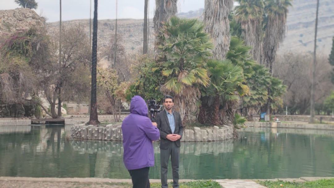 ماجرای اجرای شعر ضدآمریکایی شاعرمعروف در چرام