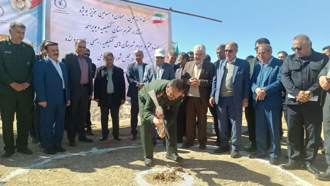 سومین نیروگاه خورشیدی سپاه فتح کلنگ‌زنی شد