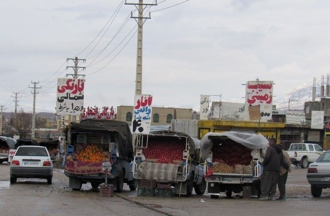 قصه پرغصه وانت‌های میوه‌فروش در یاسوج