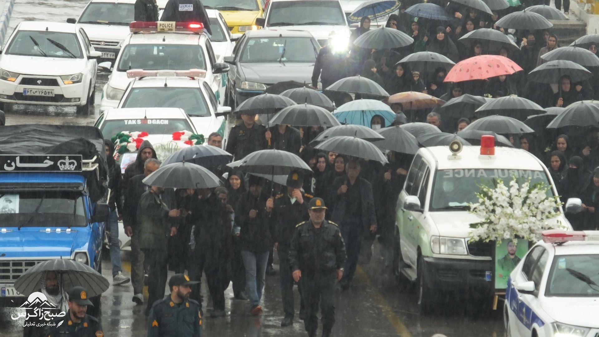 تشییع باشکوه شهید مدافع وطن صحنه‌ای ماندگار آفرید