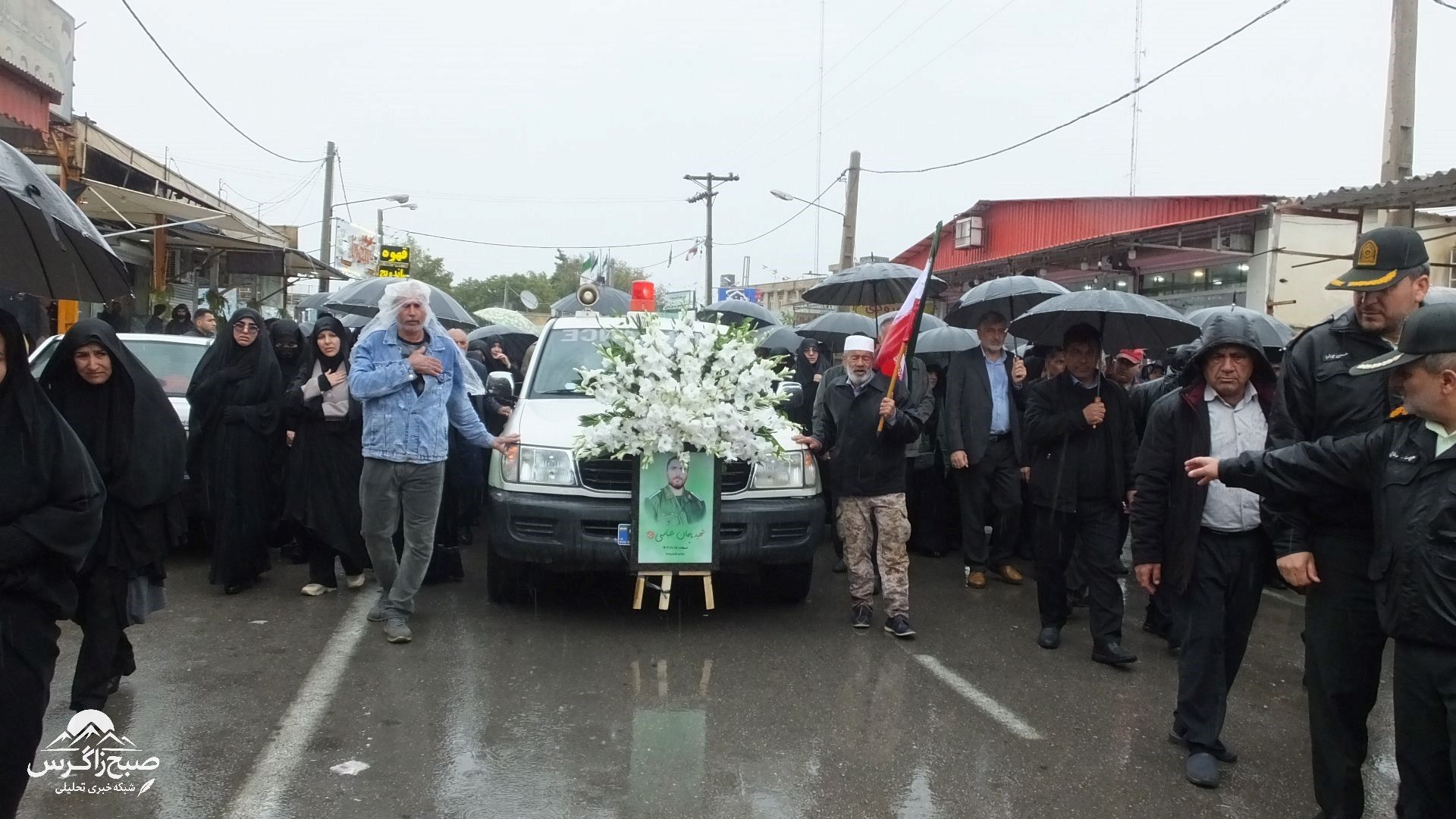 تشییع باشکوه شهید مدافع وطن صحنه‌ای ماندگار آفرید