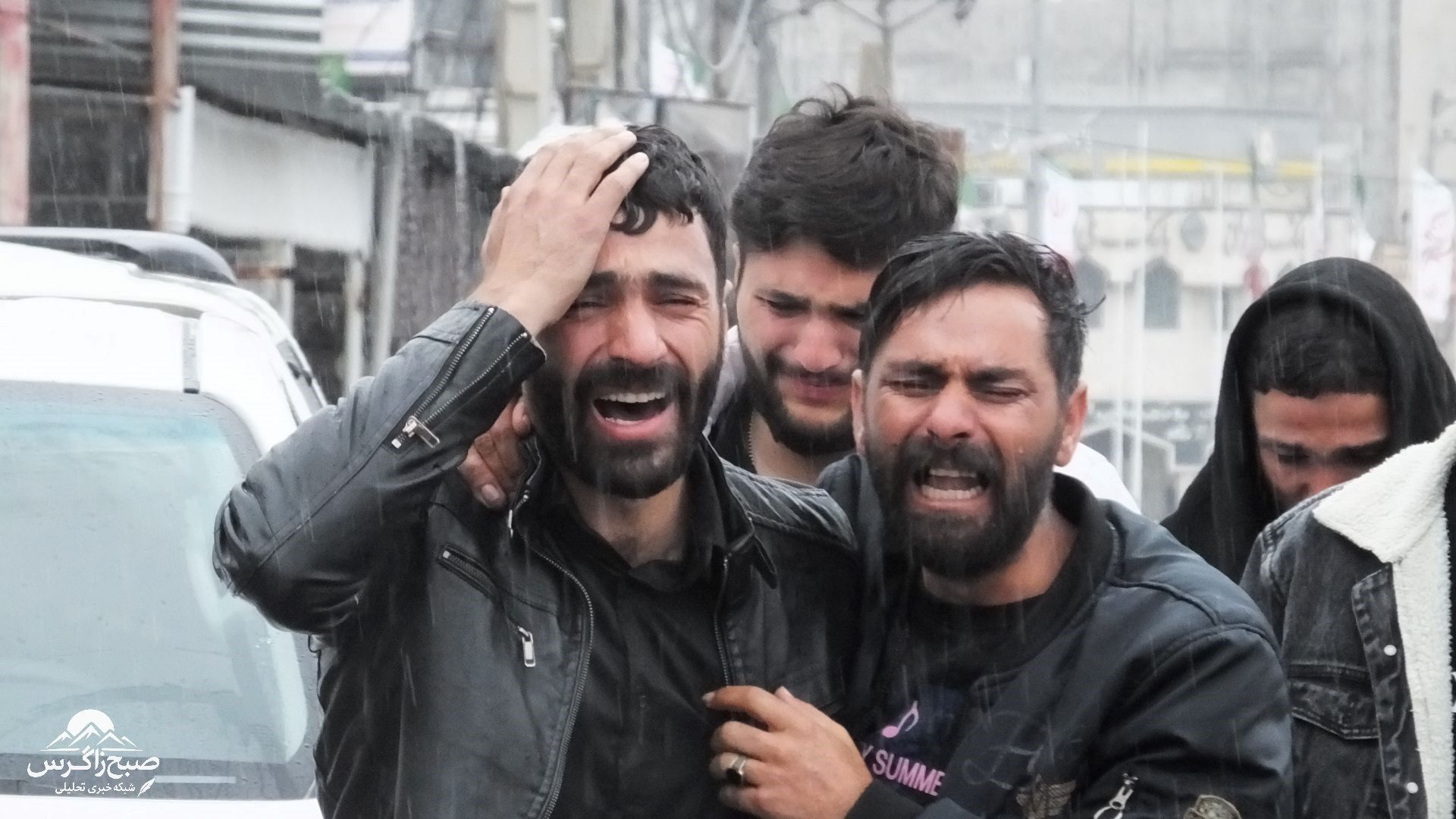 تشییع باشکوه شهید مدافع وطن صحنه‌ای ماندگار آفرید